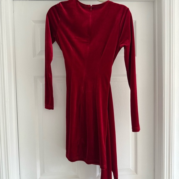NWT SUPERDOWN Jaylin Red Velvet Draped Mini Dress Size S Revolve Party - Picture 10 of 10